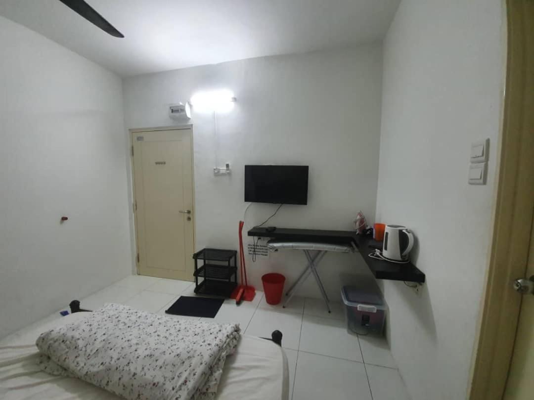 Vista Alam Serviced Apartment Near Idcc Sacc Pkns Uitm Msu Avisena Shah Alam Exterior foto