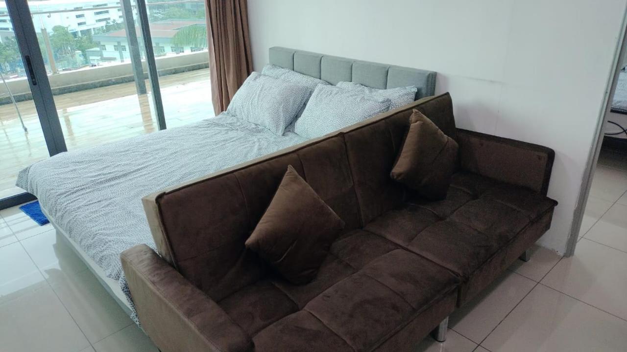 Vista Alam Serviced Apartment Near Idcc Sacc Pkns Uitm Msu Avisena Shah Alam Exterior foto